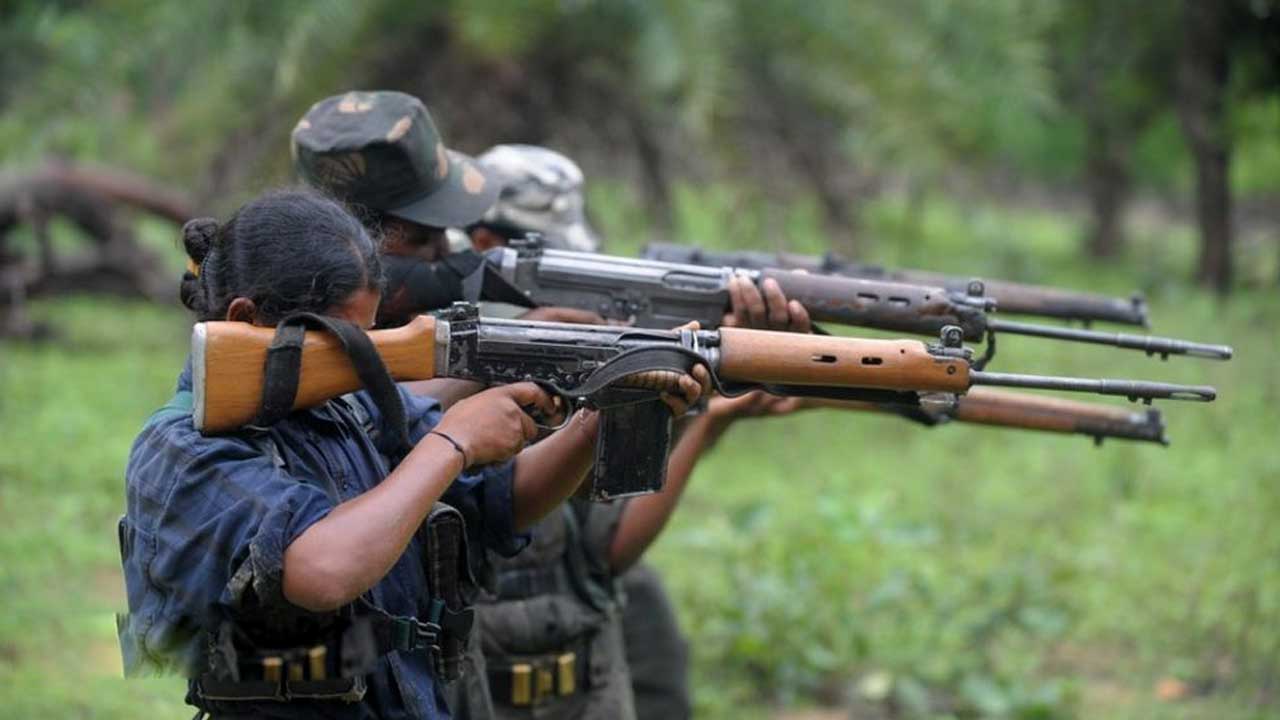 Maoists | మ‌రో 29 మంది మావోయిస్టులు లొంగుబాటు