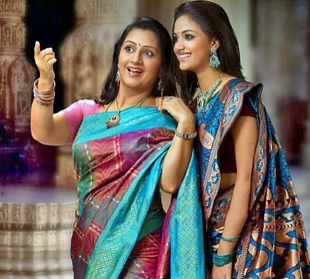 కృష్ణ ఇంద్రధనుస్సుతో పాటు సుబ్బరావుకు కోపం వచ్చింది సినిమాల్లో కథానాయికగా కనిపించింది.