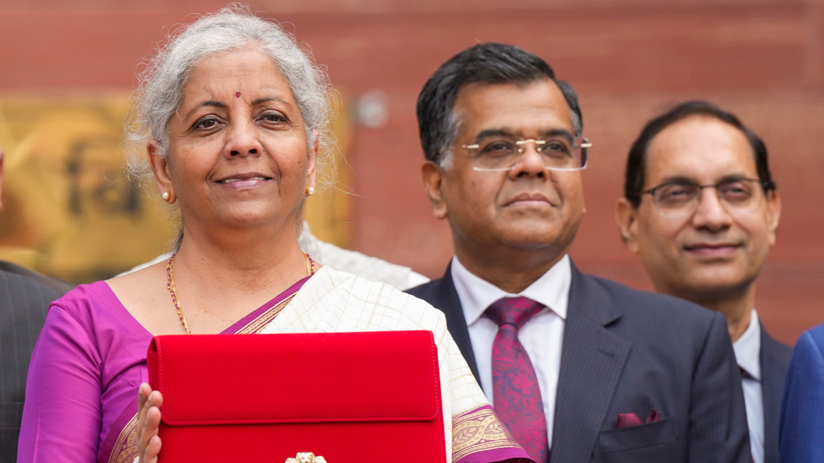 Union Budget 2026 | పెళ్లైన వారికి కేంద్రం గుడ్ న్యూస్.. జాయింట్ టాక్స్ విధానంతో భారీగా పన్ను ఆదా!