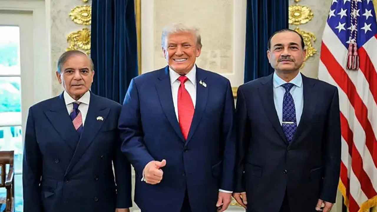 Pakistan Journalist Hamid Mir | మమ్మ‌ల్ని ట్రంప్ టిష్యూ పేప‌ర్‌లా వాడుకున్నాడు.. షరీఫ్‌-మునీర్ ద్వ‌యంపై పాక్ జ‌ర్న‌లిస్టు ఆగ్ర‌హం..