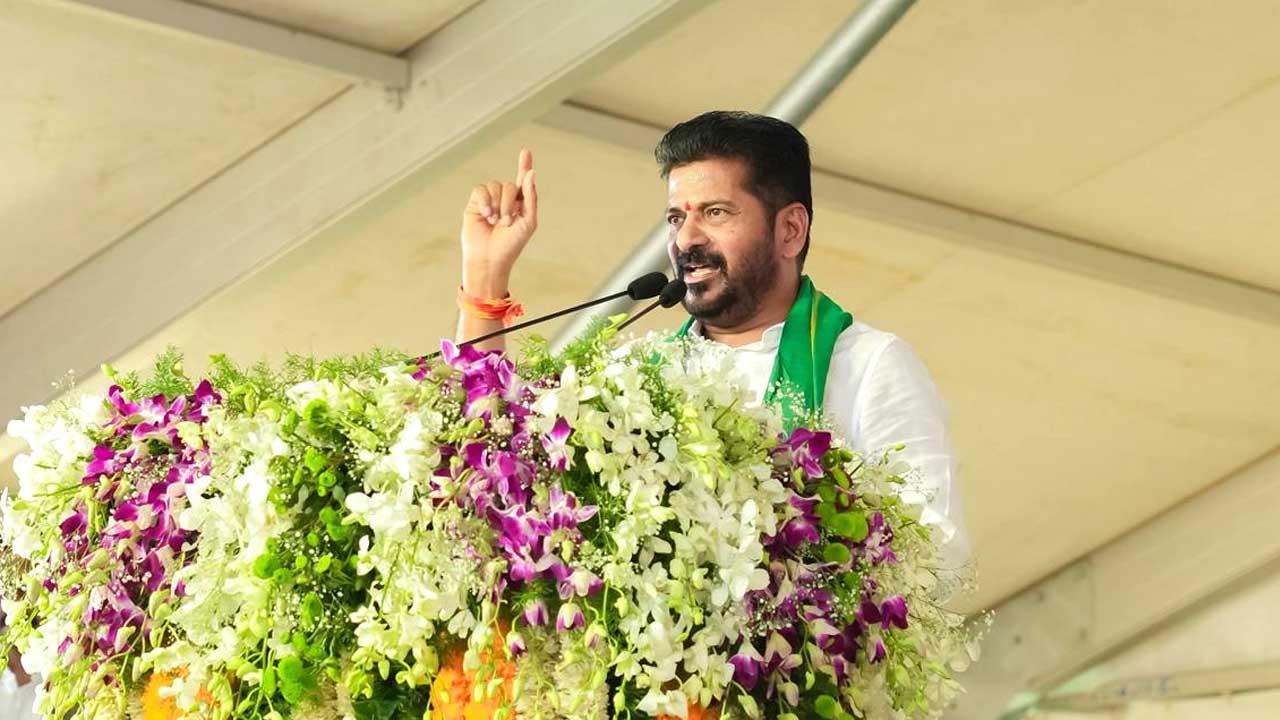 CM Revanth Reddy | అలాంటి రాత‌ల‌తో నా గౌర‌వానికి భంగం.. కొత్త ప‌లుకుపై సీఎం రేవంత్ సుతిమెత్త‌ని స్పంద‌న‌