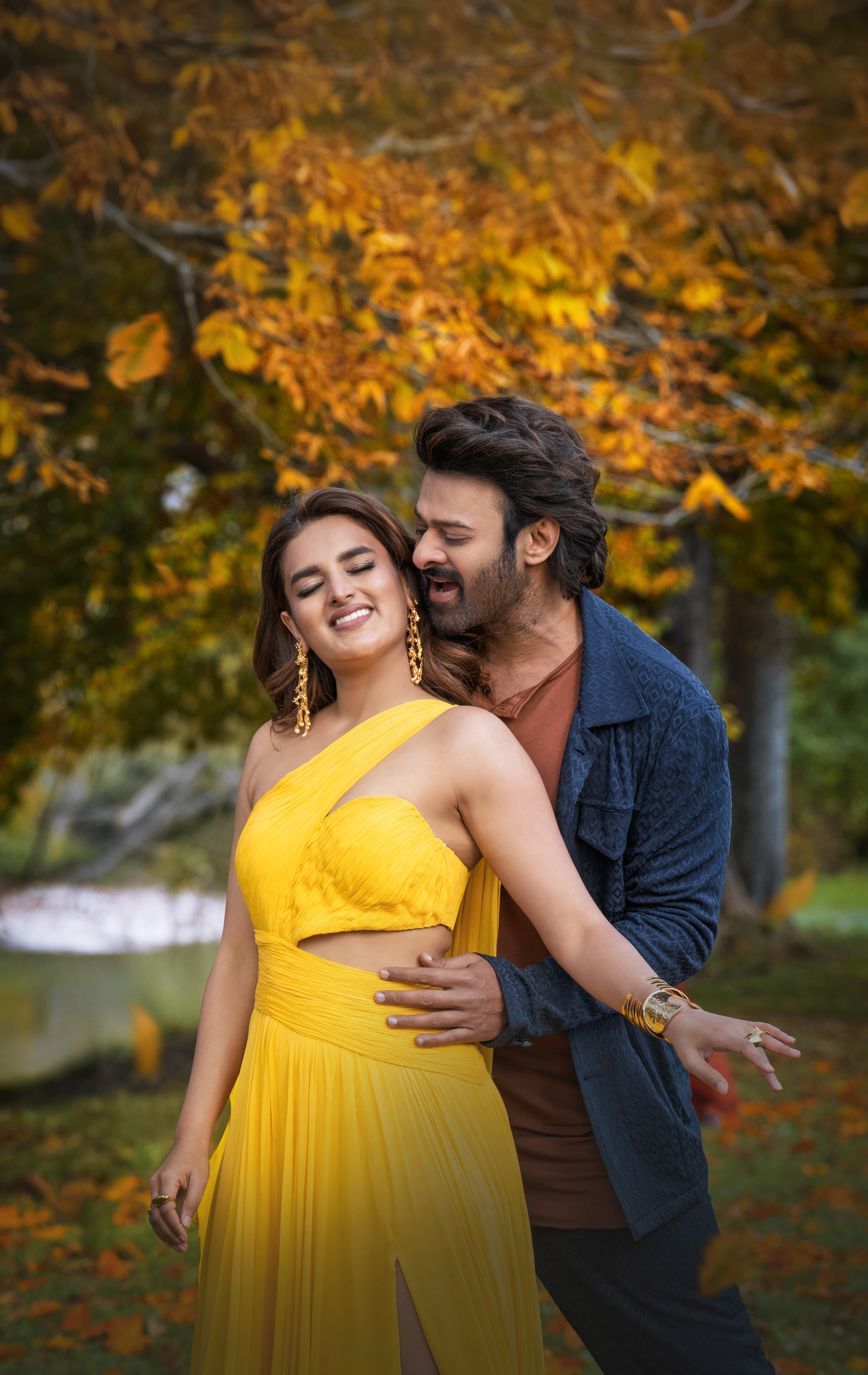 డైరెక్టర్ మారుతి 18 కోట్ల వరకు రెమ్యూనరేషన్ డిమాండ్ చేసినట్లు చెబుతున్నారు. మారుతి కెరీర్లో ఇదే హయ్యెస్ట్ అని టాక్.