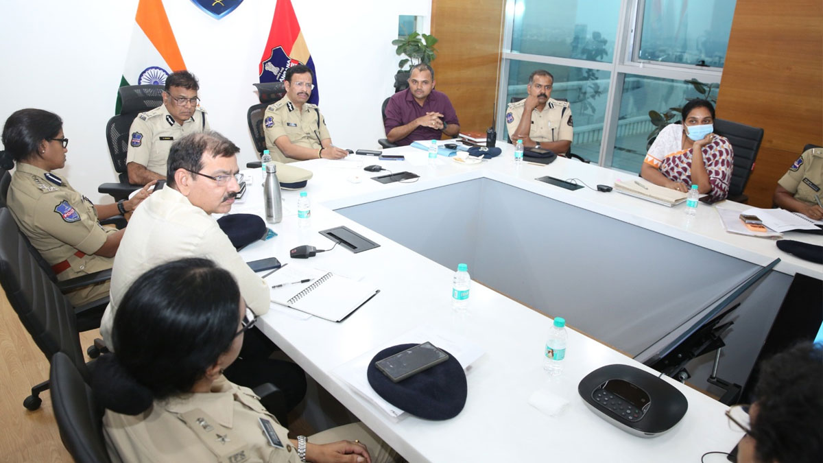 Hyderabad cp sajjanar warning to food adulteration