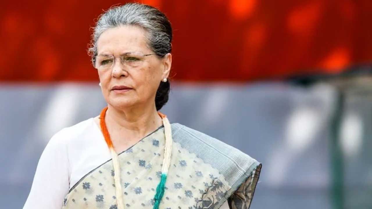 Sonia Gandhi | పౌరసత్వానికి ముందు ఓటు కేసు.. సోనియా గాంధీకి ఢిల్లీకోర్టులో ఊర‌ట‌..!