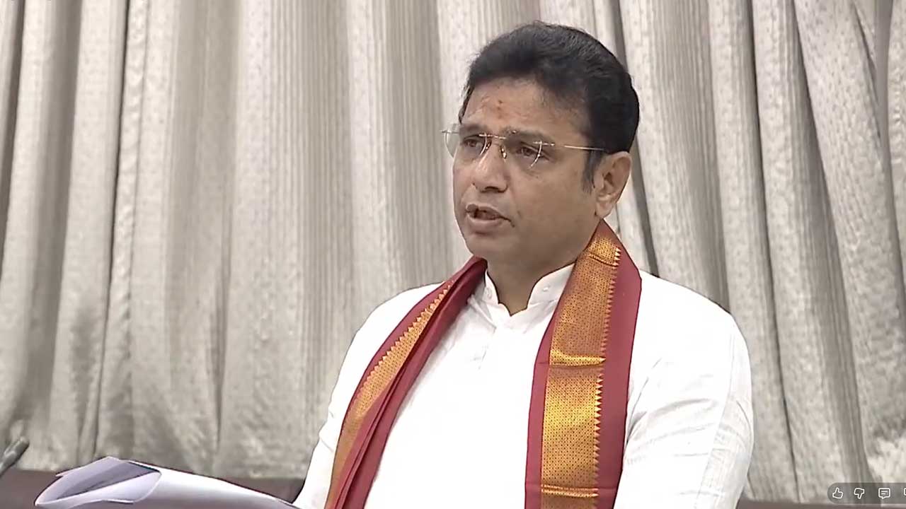 Minister Sridhar Babu | ప్ర‌భుత్వ ఉద్యోగాలు ఇవ్వ‌లేం.. మంత్రి శ్రీధ‌ర్ బాబు కీల‌క వ్యాఖ్య‌లు