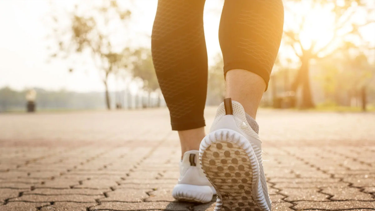 Walk 10000 Steps Daily For One Month | రోజూ 10,000 అడుగులు: ఒక నెల పాటు నడిస్తే మీ శరీరంలో జరిగే అద్భుతాలు ఇవే..!