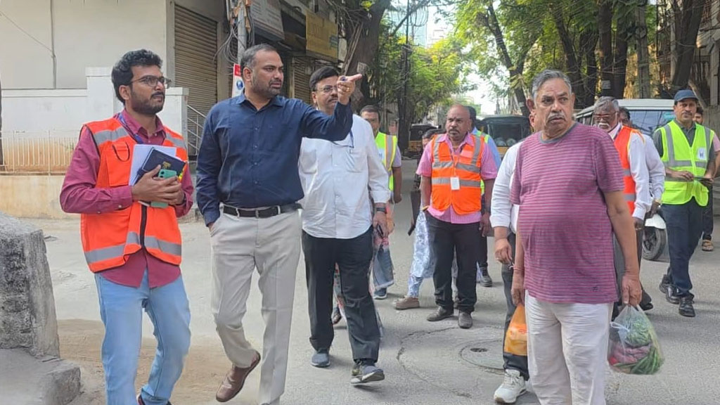 GHMC Commissioner RV Karnan Inspects Sanitation in Hyderabad