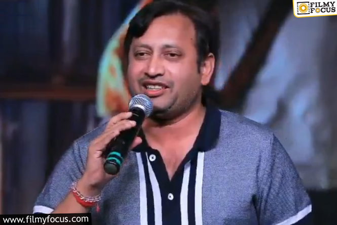 3 Roses : మళ్ళీ తెలుగు హీరోయిన్ల గురించి మాట్లాడిన SKN… వైరల్ అవుతున్న కామెంట్స్ ..!