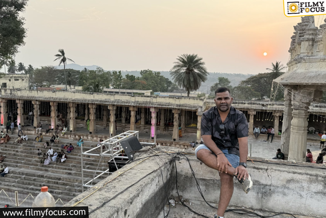 Yellamma : గుడ్ మార్నింగ్ అంటూ ఫోటో షేర్ చేసి.. కొత్త చిక్కుల్లో పడ్డ బలగం వేణు Yellamma : గుడ్ మార్నింగ్ అంటూ ఫోటో షేర్ చేసి.. కొత్త చిక్కుల్లో పడ్డ బలగం వేణు