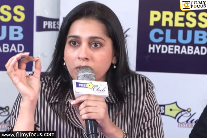 Anchor Rashmi : రేపు అమ్మానాన్నల అవసరం లేకపోతే వాళ్ళని కూడా చంపేస్తారా..? : యాంకర్ రష్మీ