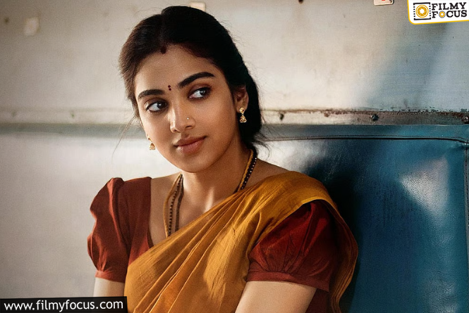 Dulquer Salmaan : దుల్కర్ నెక్స్ట్ మూవీలో హీరోయిన్ గా తమిళ్ NRI.. ఎవరంటే??