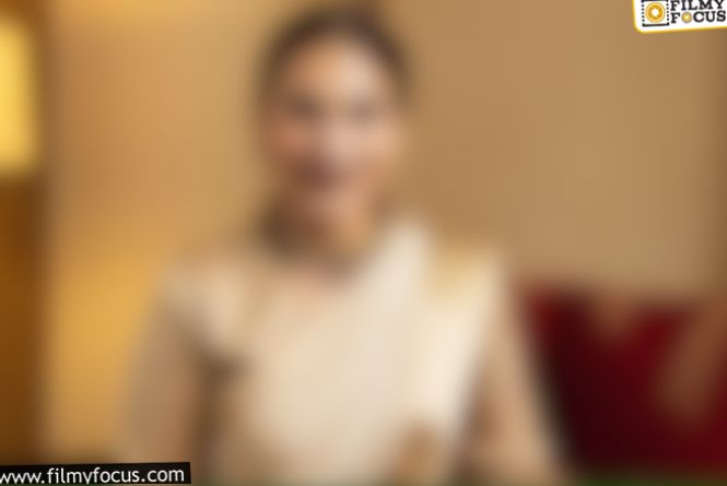 మళ్లీ మెగాఫోన్‌ పట్టనున్న స్టార్‌ హీరో కుమార్తె.. ఈసారి 5 భాషల్లో..