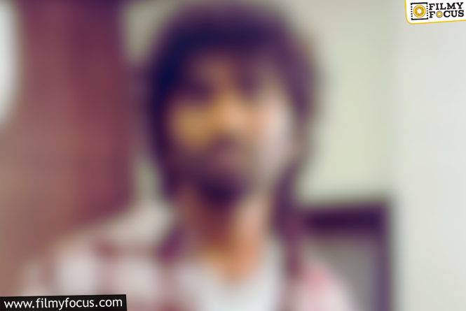 Kollywood movie : హీరోకి ఇంకా స్క్రిప్ట్ ఏ వినిపించలేదు దర్శకుడు… కానీ కలెక్షన్లు 300 కోట్ల పైమాటేనట..