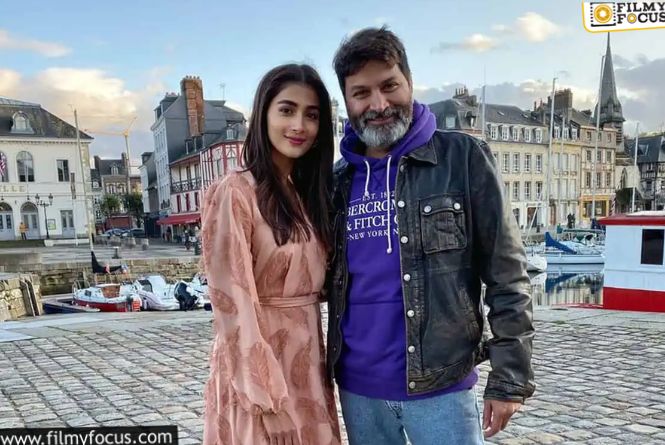Pooja Hegde: త్రివిక్రమ్ సినిమాలో పూజా హెగ్డే.. అంతా ఓకే అయినట్లేనా? Pooja Hegde: త్రివిక్రమ్ సినిమాలో పూజా హెగ్డే.. అంతా ఓకే అయినట్లేనా?