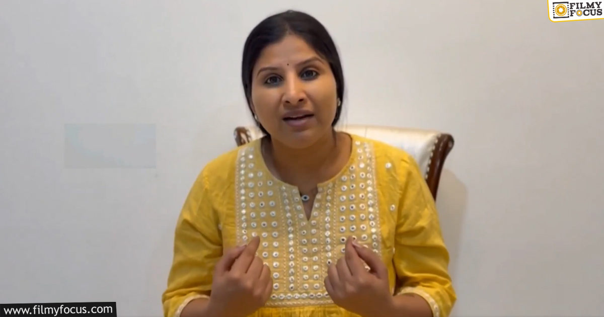 Mangli emotional on issues